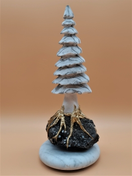 Binntree auf Hämatitstufe